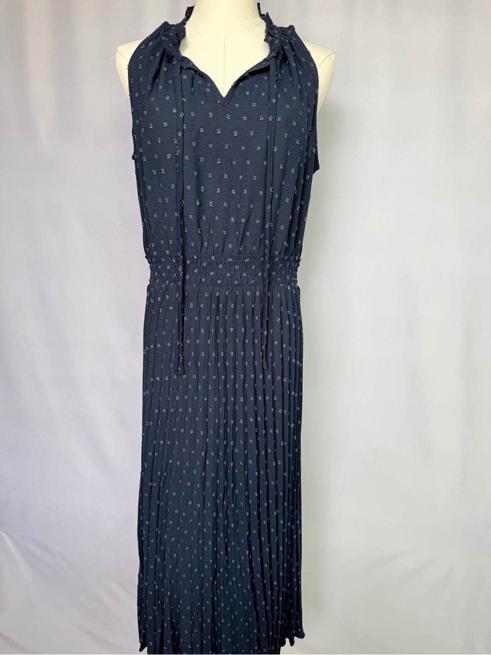 NWT Sleeveless Navy Maxi Dress with Smocked Waist and Tie Neck, Large - Picture 2 of 13